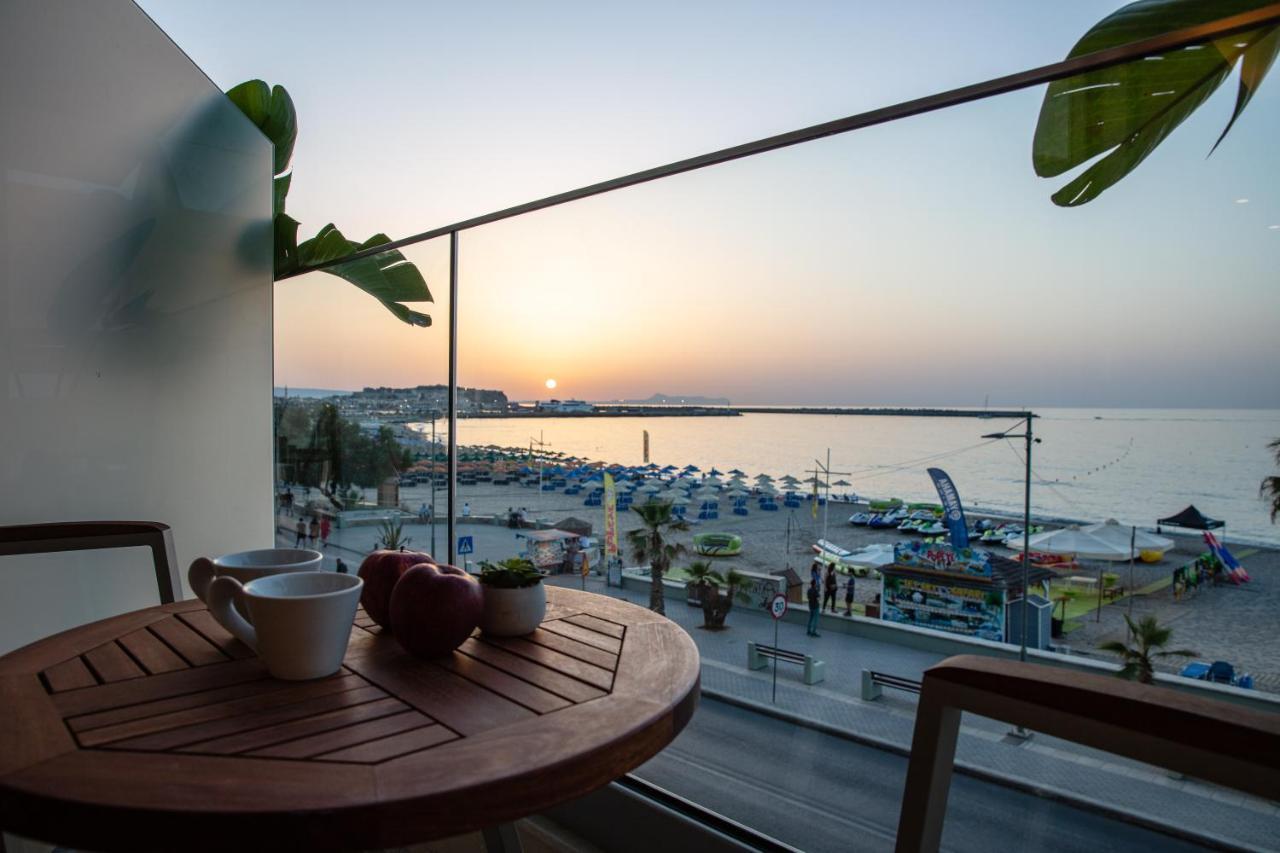 La Vie En Mer Apartments 罗希姆诺 外观 照片