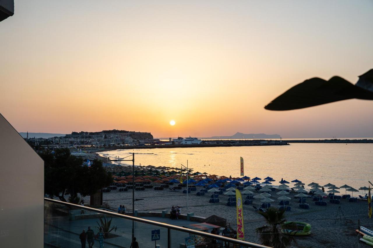La Vie En Mer Apartments 罗希姆诺 外观 照片