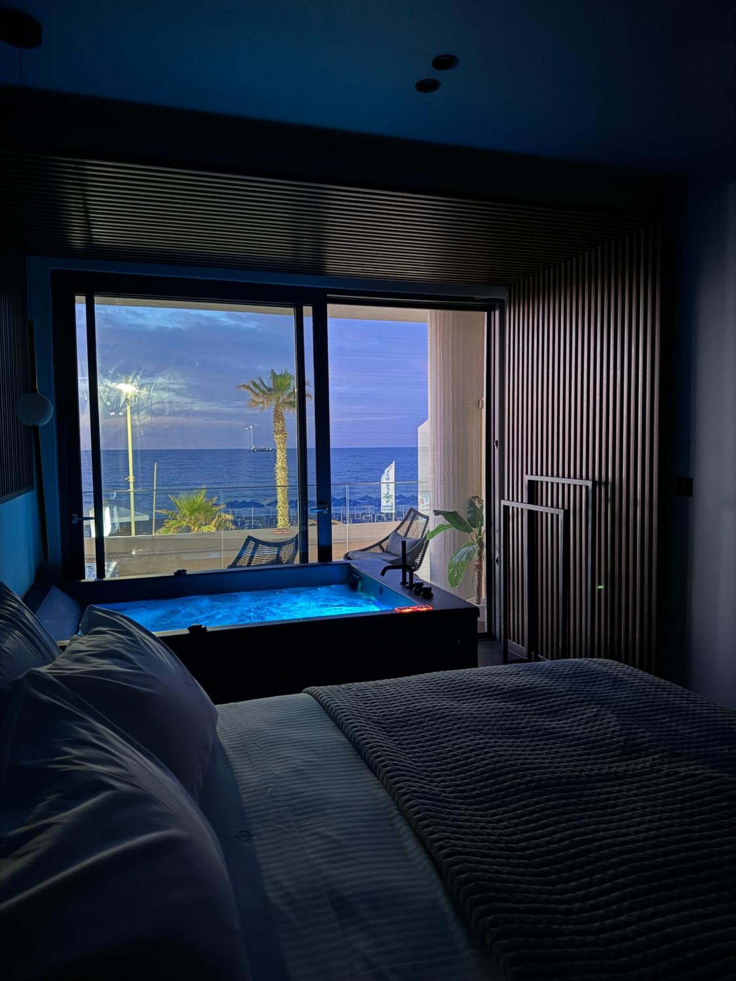 La Vie En Mer Apartments 罗希姆诺 外观 照片