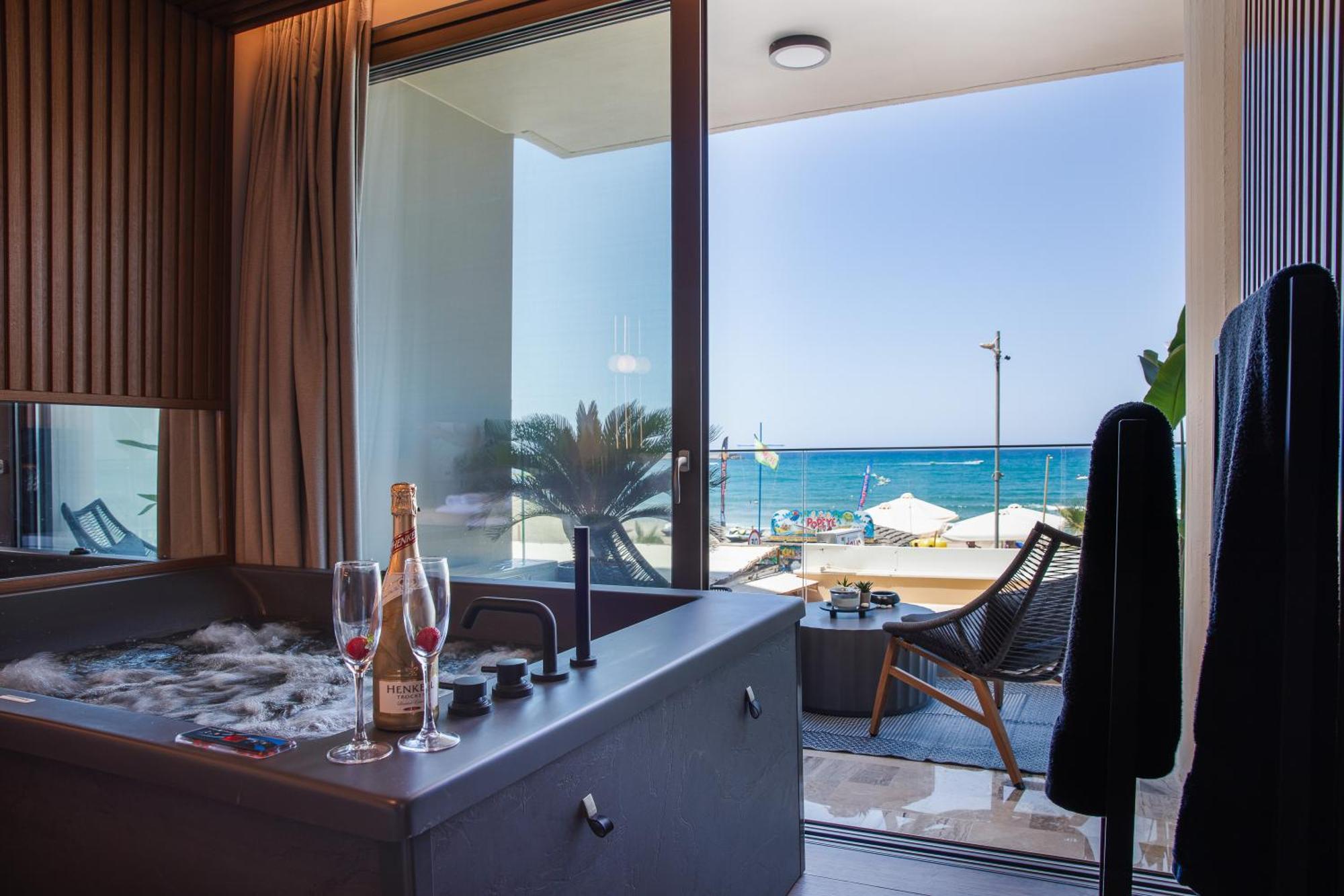 La Vie En Mer Apartments 罗希姆诺 外观 照片